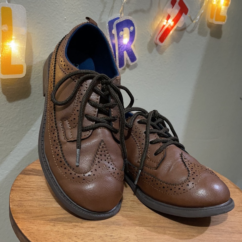 Shoes 👞 For Boy 👦🏻🍫 número 12 Carter’s